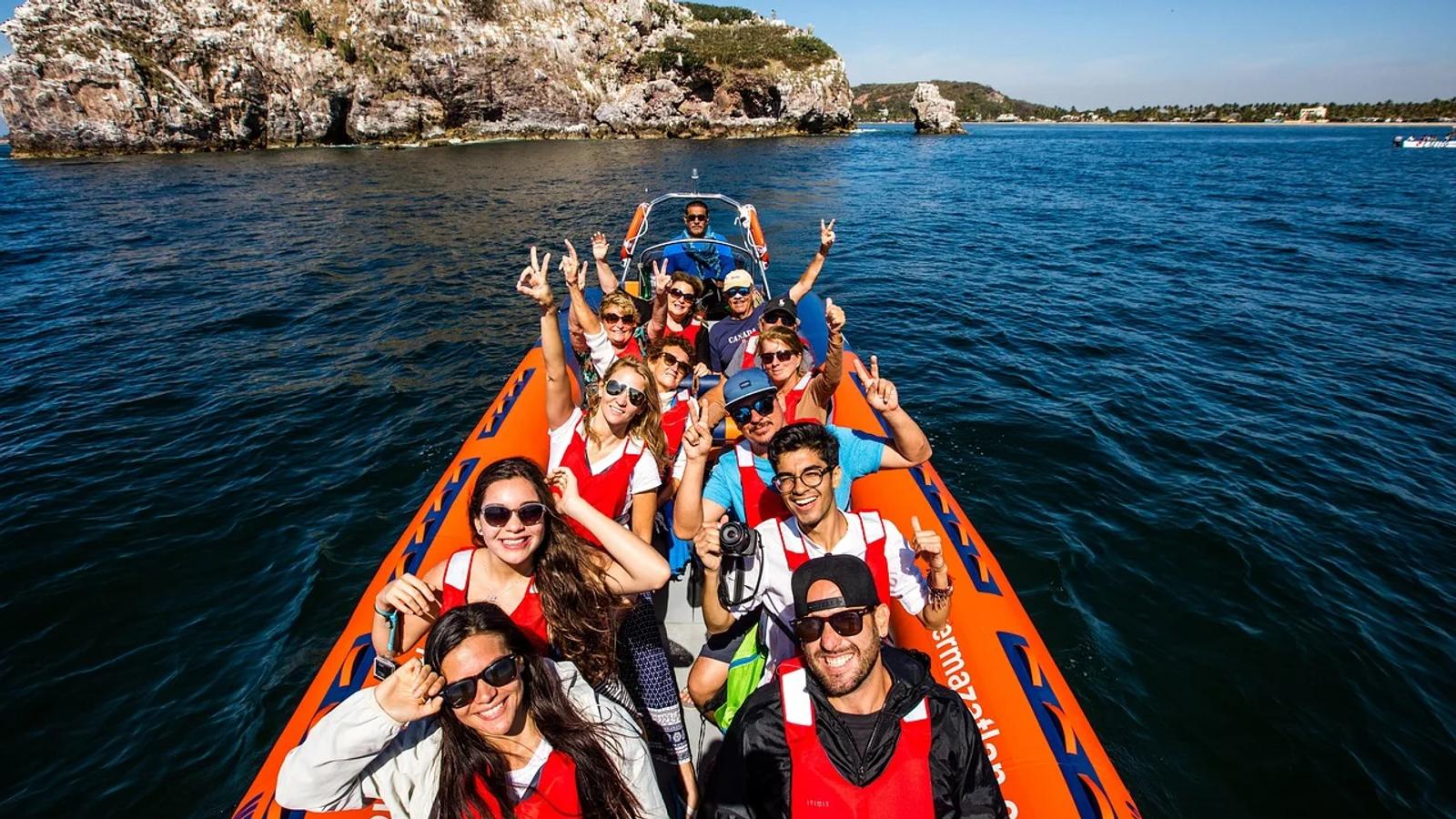 Boat, Tourists, Sea image