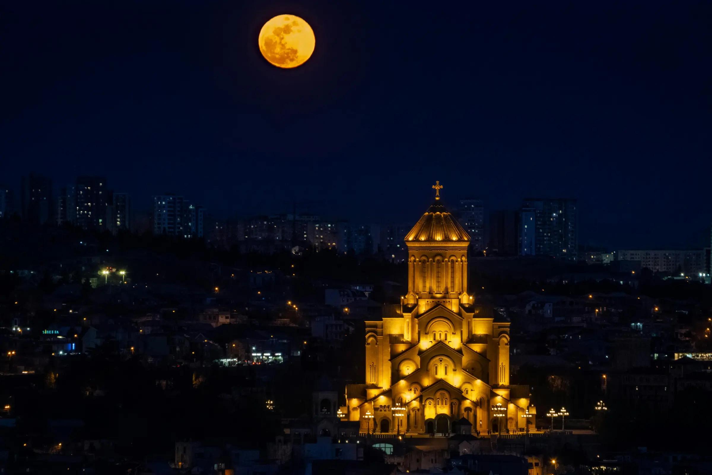 Holy Trinity Cathedral (Sameba)