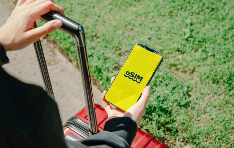 Интернет в Албании 2026: eSIM от 3,5 € или SIM в аэропорту за 25 €