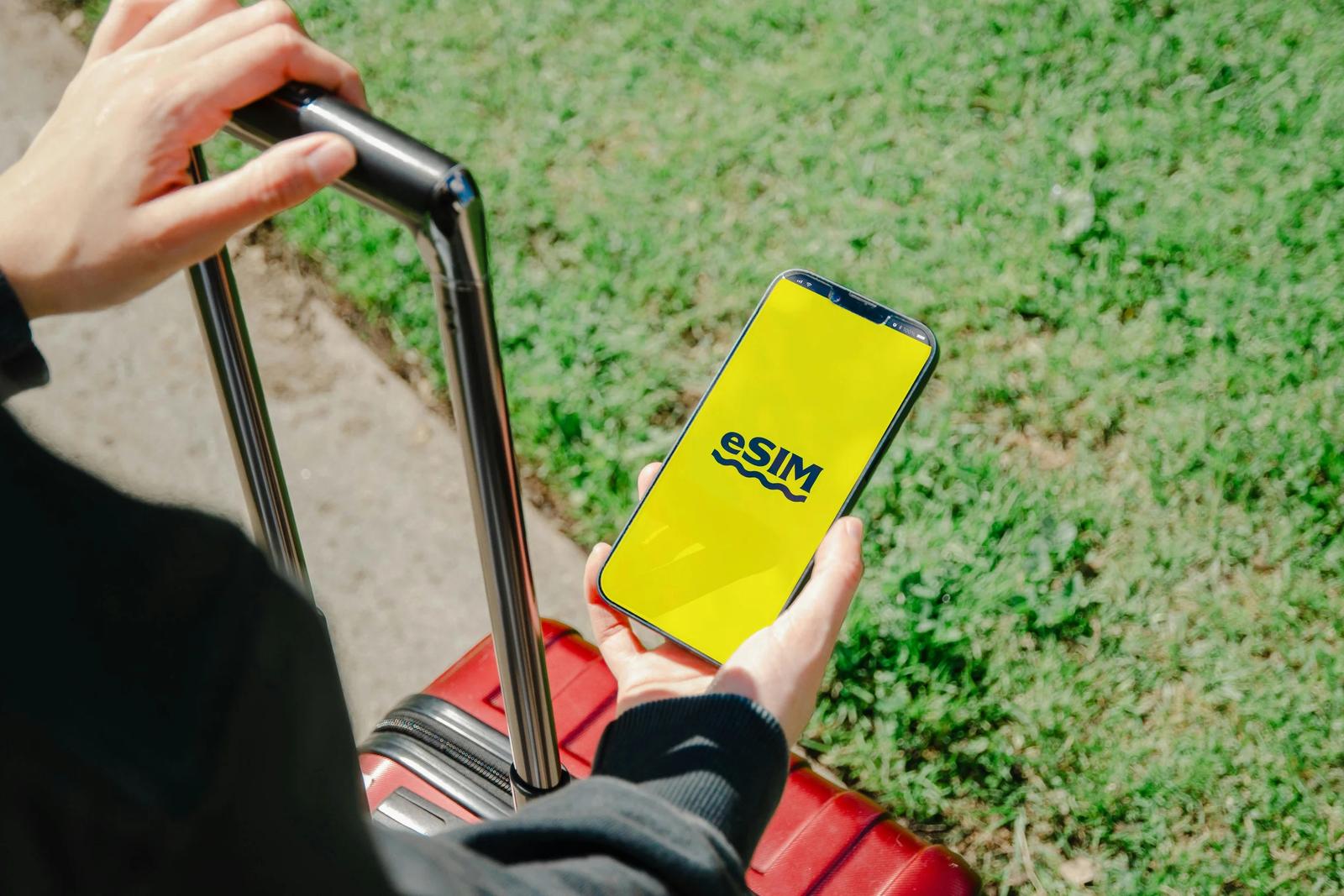 Albania Internet 2026: eSIM from €3.5 vs €25 Airport SIM — Honest Guide