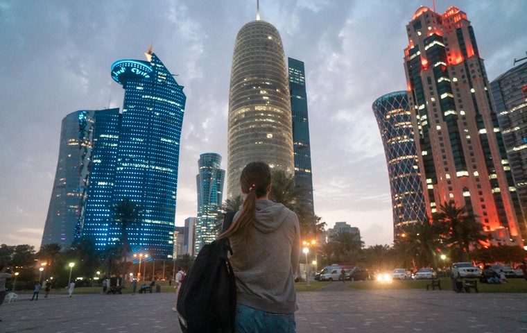 Qatar for tourists: what you can and cannot do (laws, fines and local rules)
