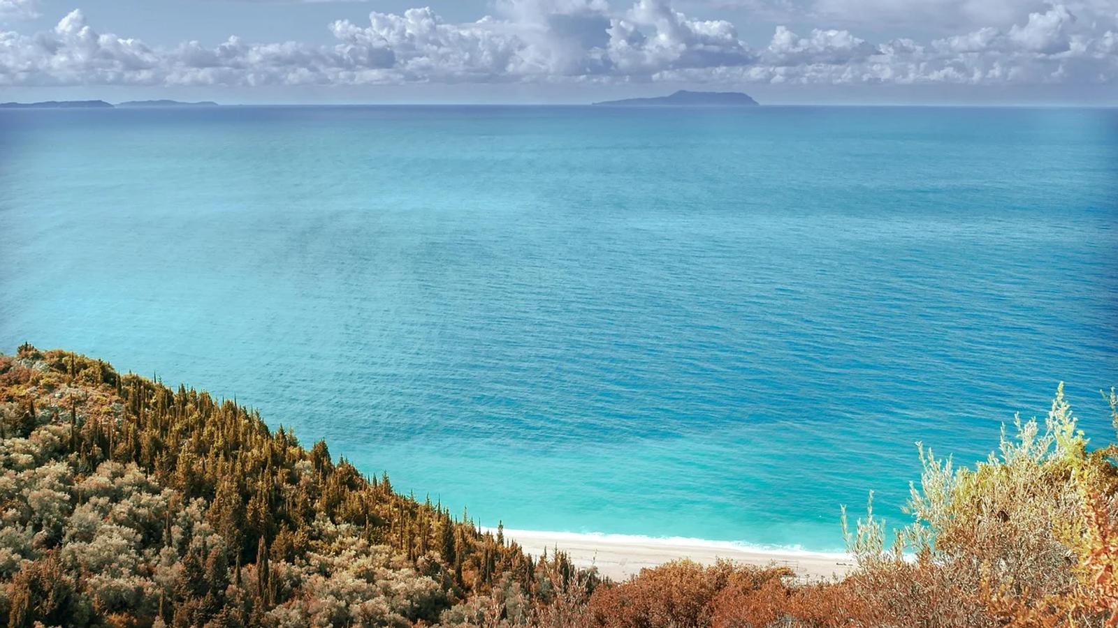 Editor's ChoiceSea, Water, Albania image