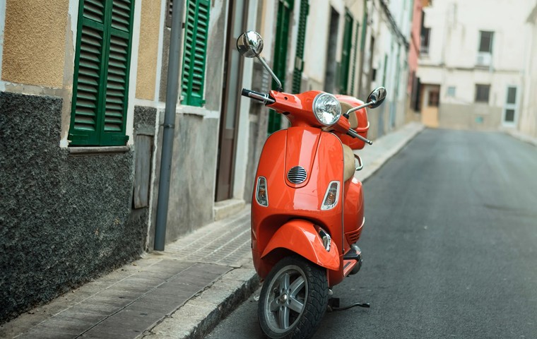 Scooter & Motorcycle Rental in Georgia: Prices from $22, Licenses & Road Reality