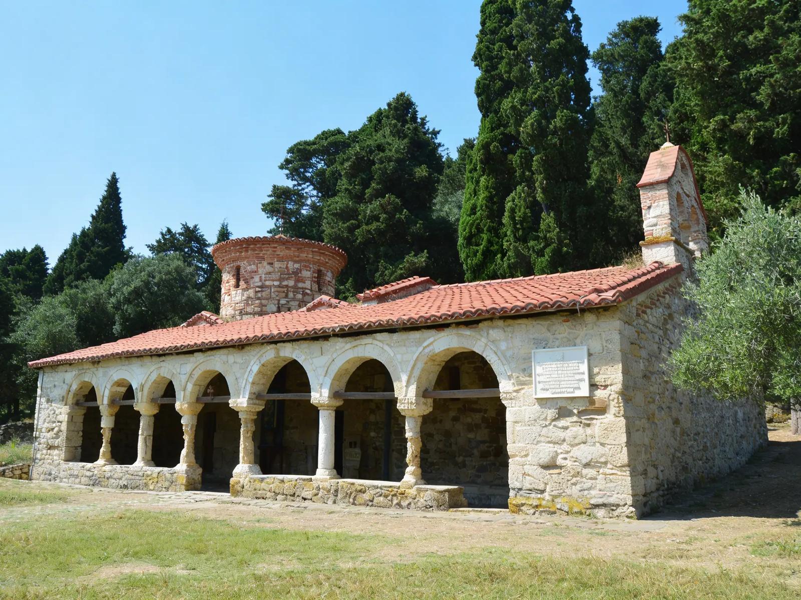 Монастырь Звернец