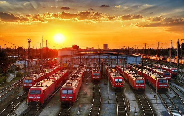 Geneva Airport to City Center: Train, Bus, Taxi, Prices