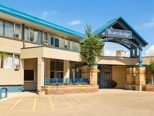 Travelodge by Wyndham Edmonton East | Canada's Alberta thumbnail