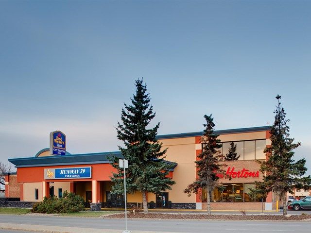 Best Western Plus City Centre Inn | Canada's Alberta thumbnail