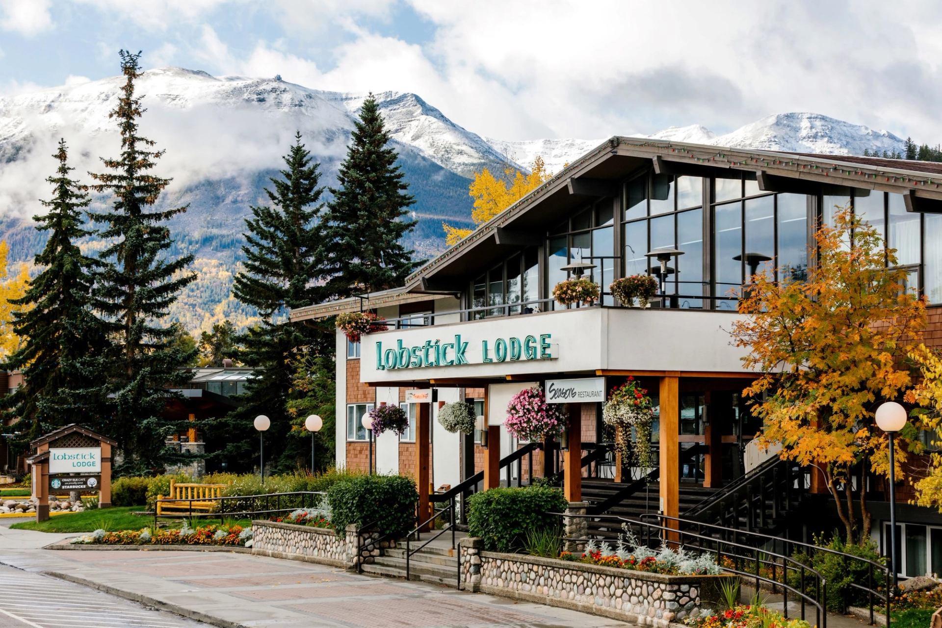 Lobstick Lodge | Canada's Alberta thumbnail