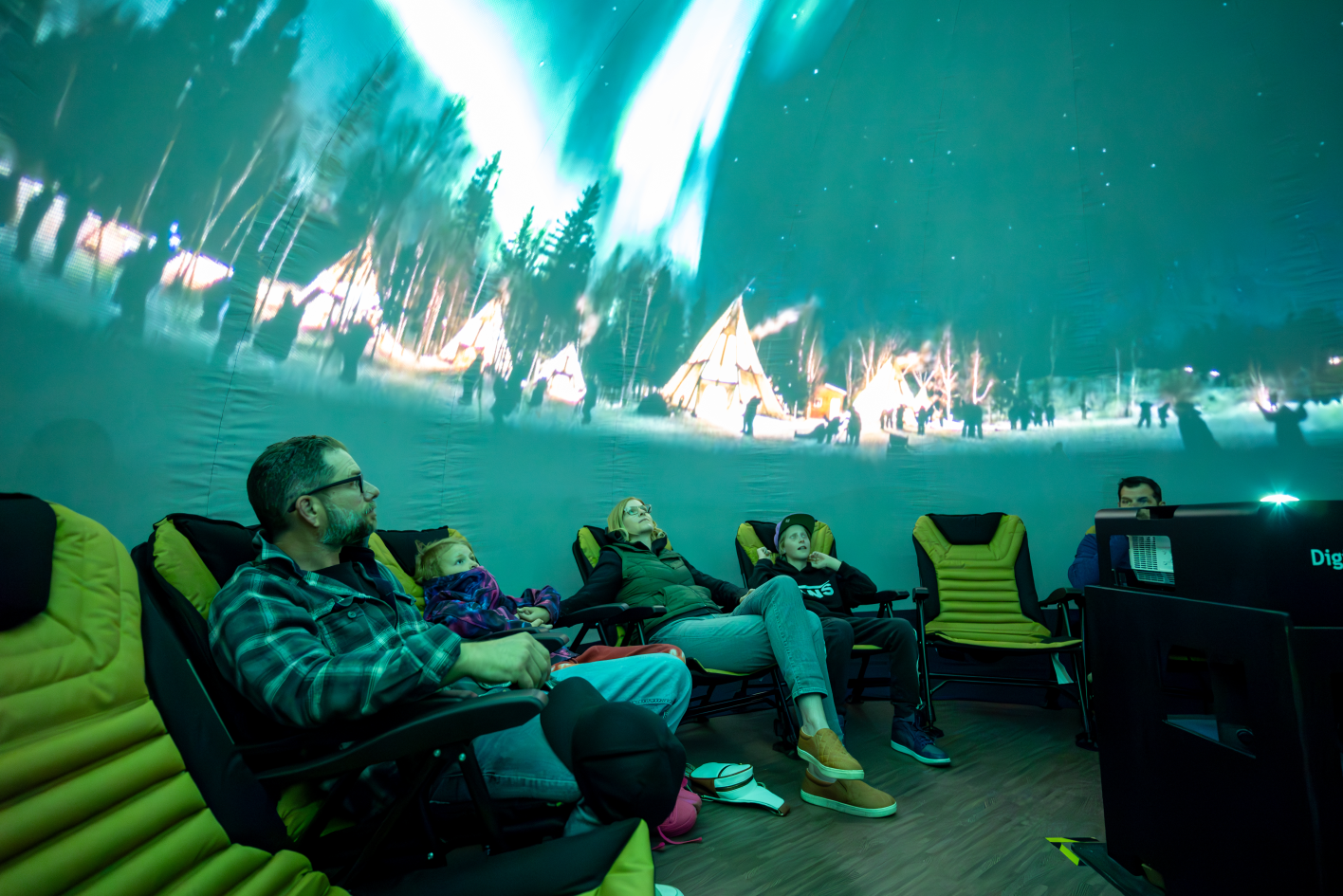 A perfect planetarium experience for the whole family.