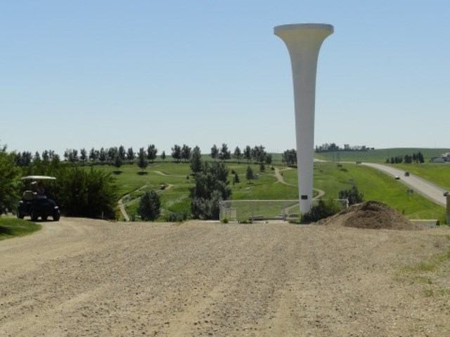 World’s Largest Golf Tee | Canada's Alberta thumbnail
