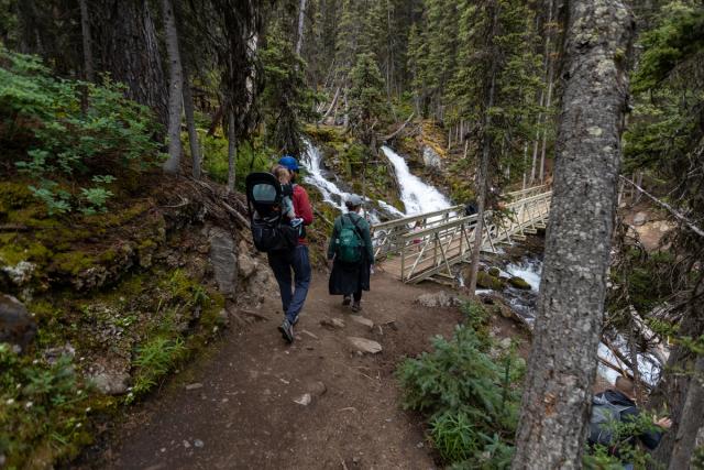 Hikers at Rawson Lake.