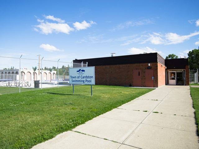 Cardston Swimming Pool | Canada's Alberta thumbnail