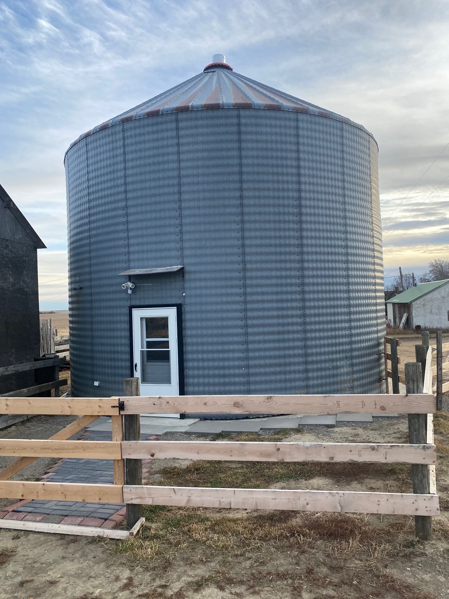 Windy Rafters Country Escape is housed in a 26 foot steel granery.
