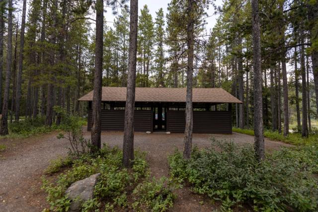 A building at Chinook Campground.