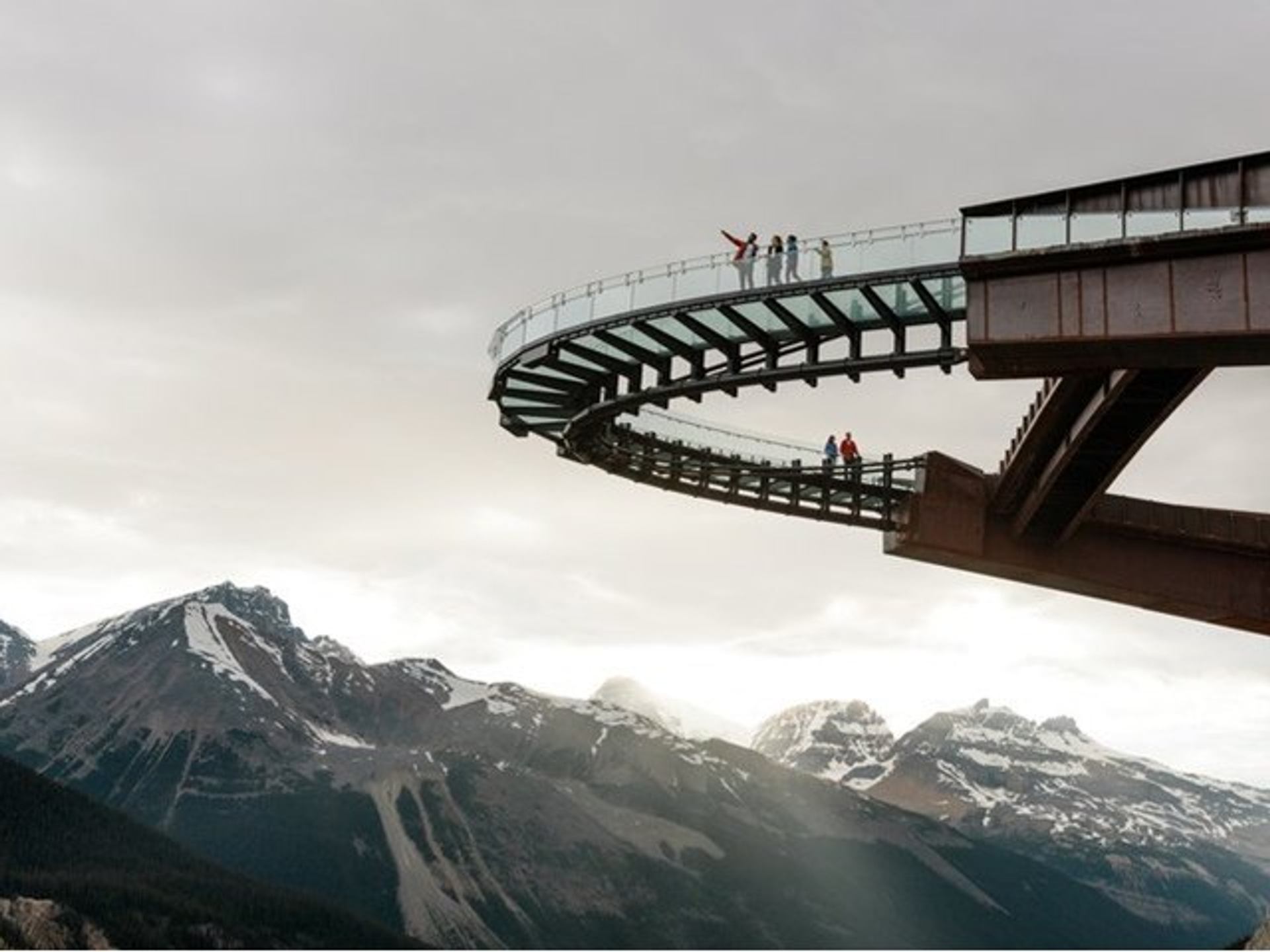 People standing on the Columbia Icefield Skywalk in Jasper National Park.