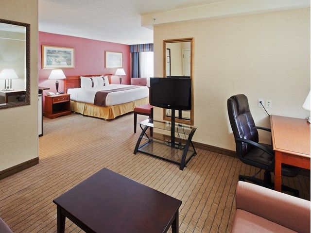 Holiday Inn Hinton | Canada's Alberta thumbnail