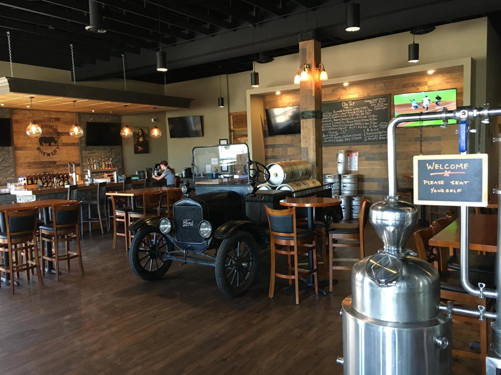 Fat Unicorn Grill and Taproom