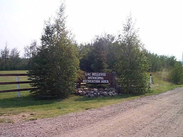The campground sign going into the park.