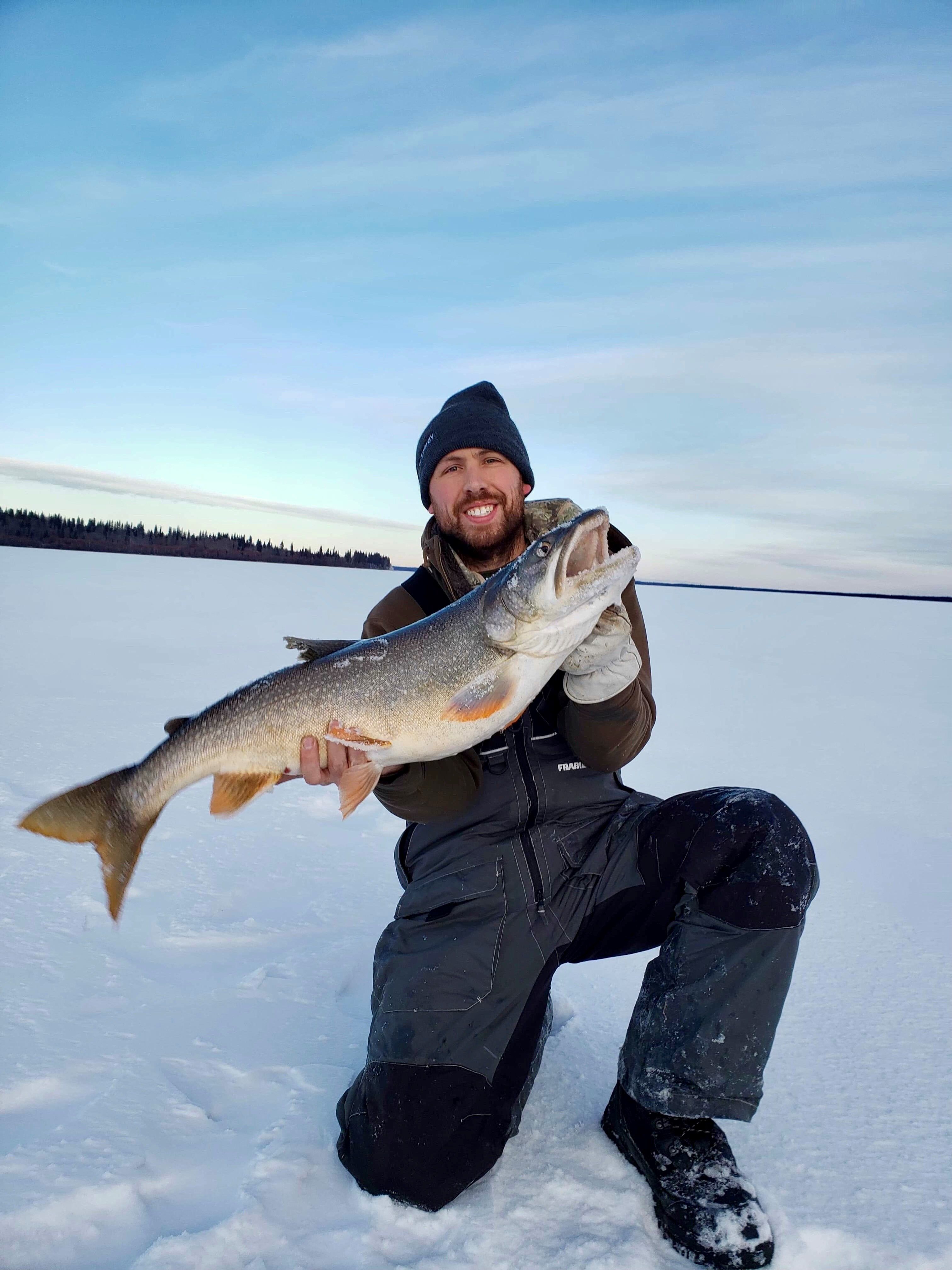 Reel Exposure Guiding Ice Fishing | Canada's Alberta thumbnail