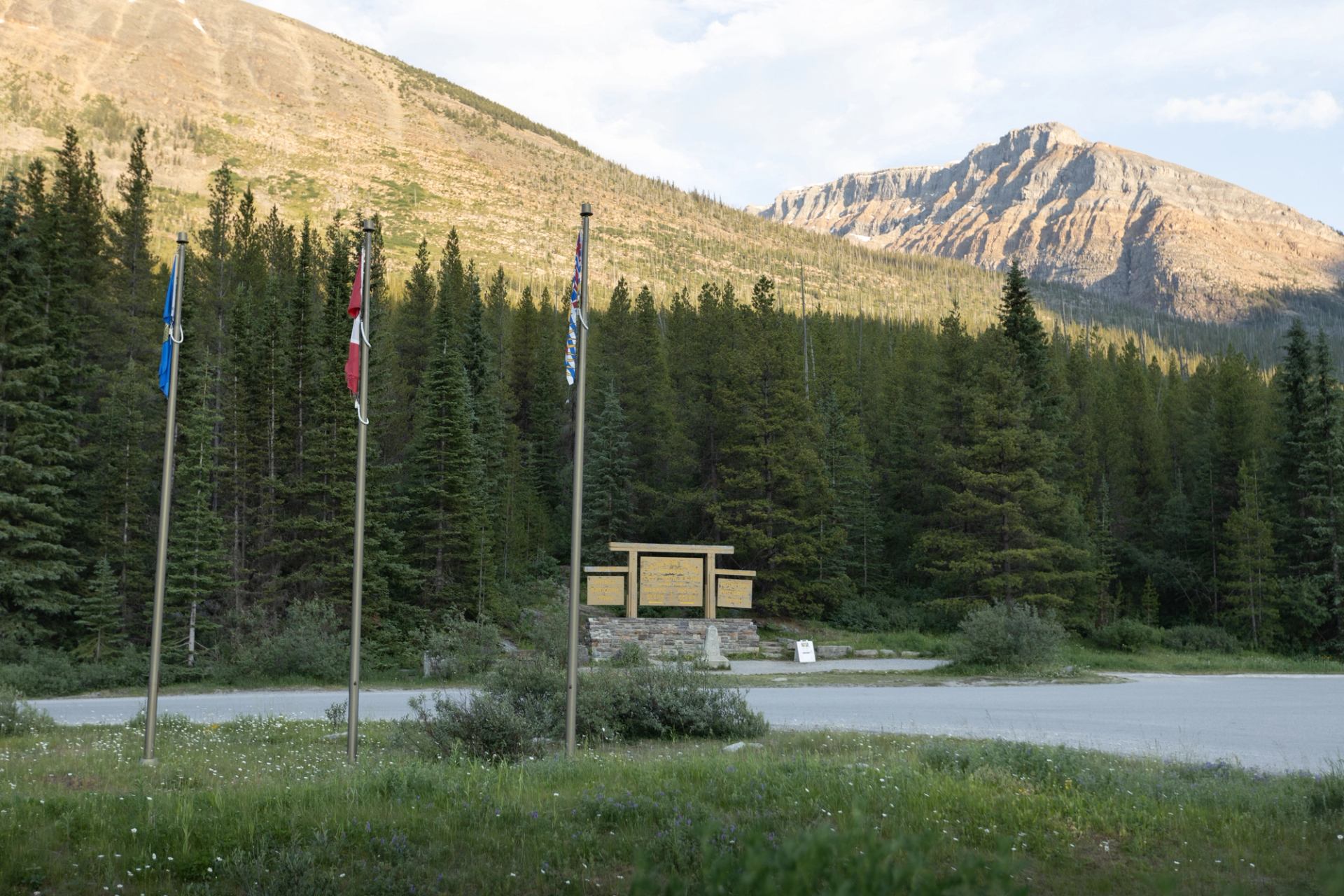 The Continental Divide / Great Divide.