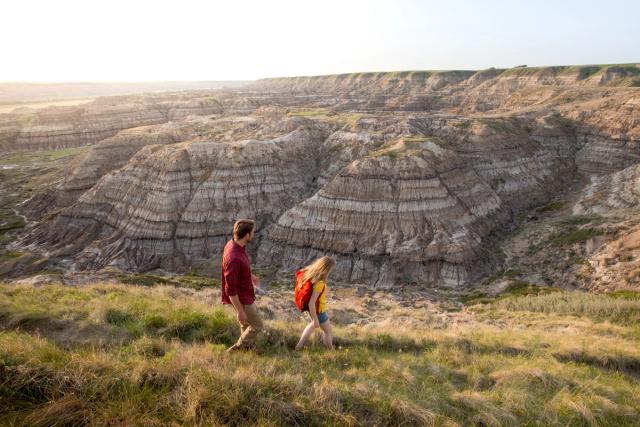 Couple hiking at Horsethief Canyon.