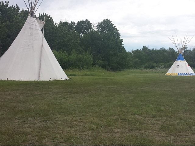 Buffalo Rock Tipi Camp | Canada's Alberta thumbnail