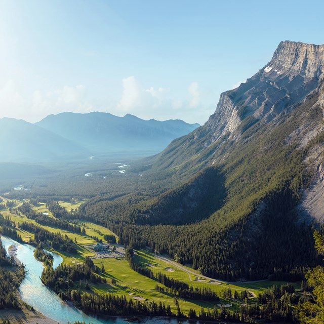 Fairmont Banff Springs Golf Course | Canada's Alberta thumbnail