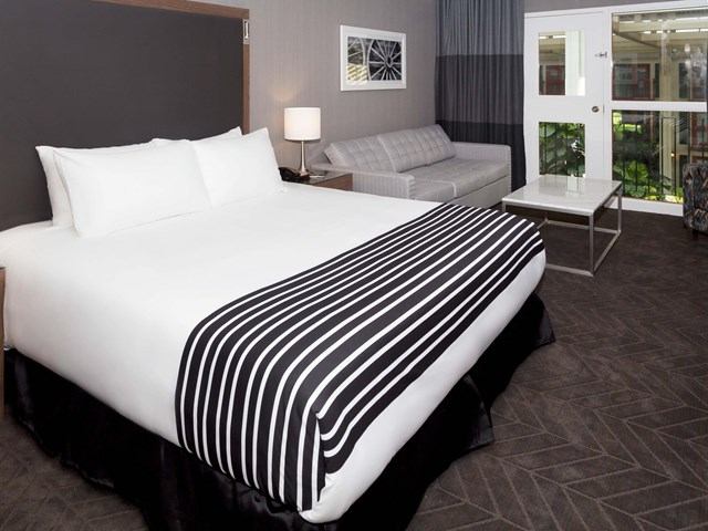 King size bed suite