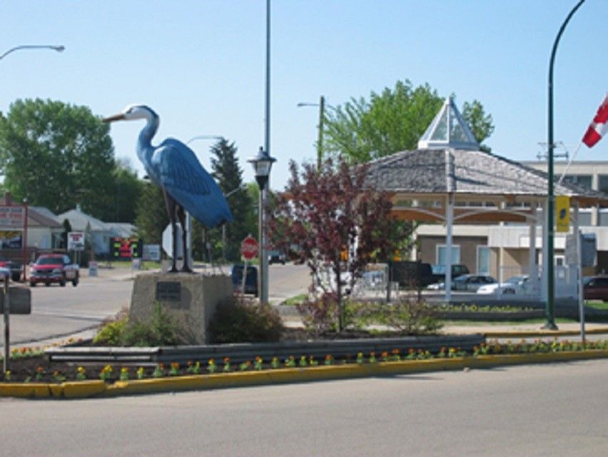 Worldโs Largest Blue Heron (Barrhead) | Canada's Alberta