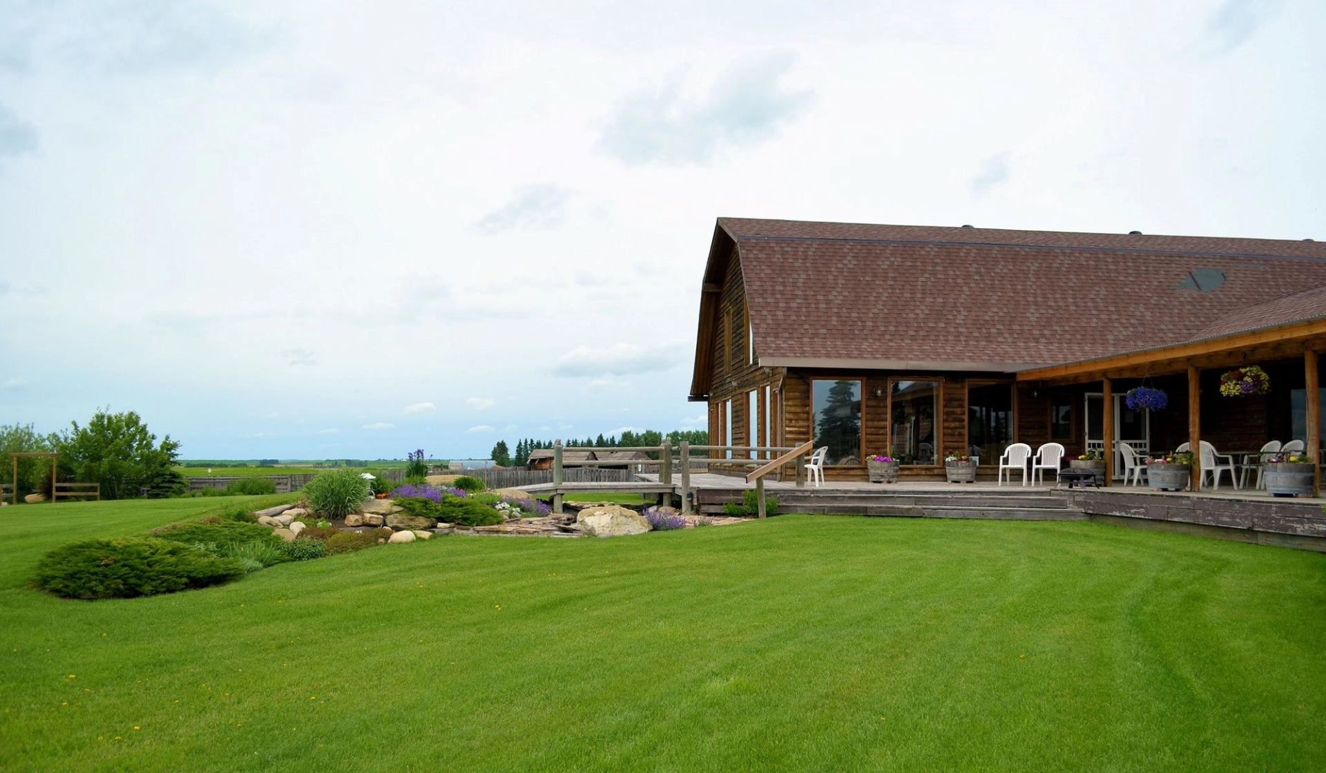 The exterior of Pasu Farm building.