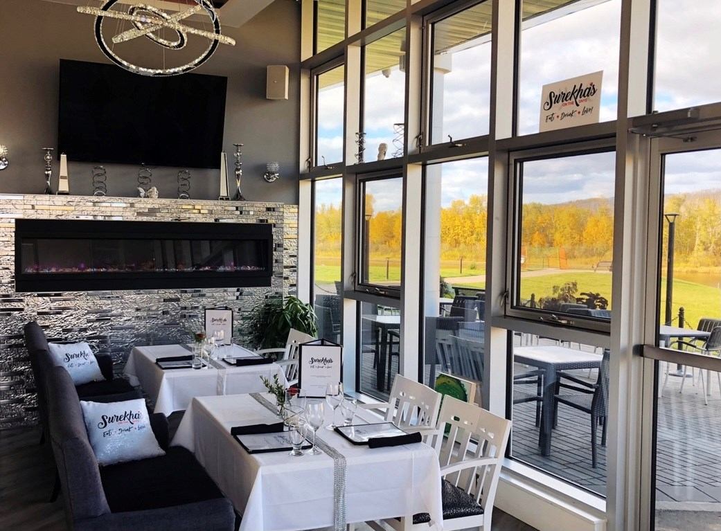 Romantic, modern atmosphere with view overlooking the park and waterfront.