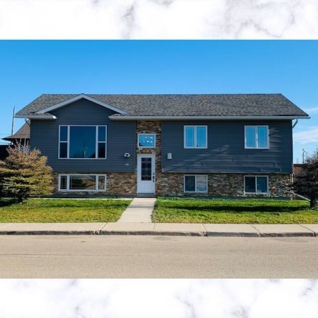 Street view of Slave Lake Guest House