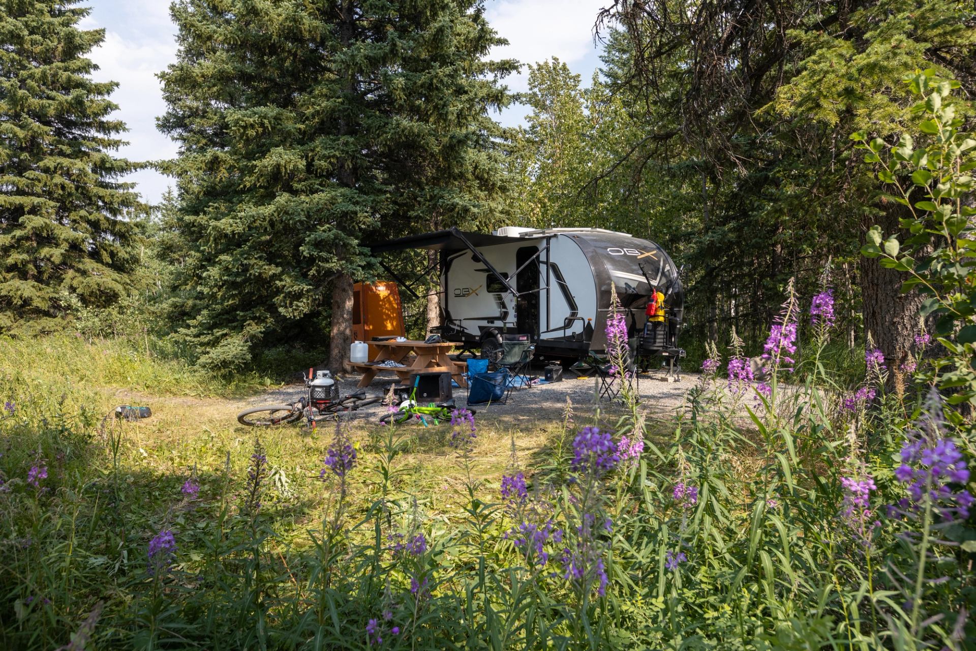 An RV site at Beauvais Lake Campground.
