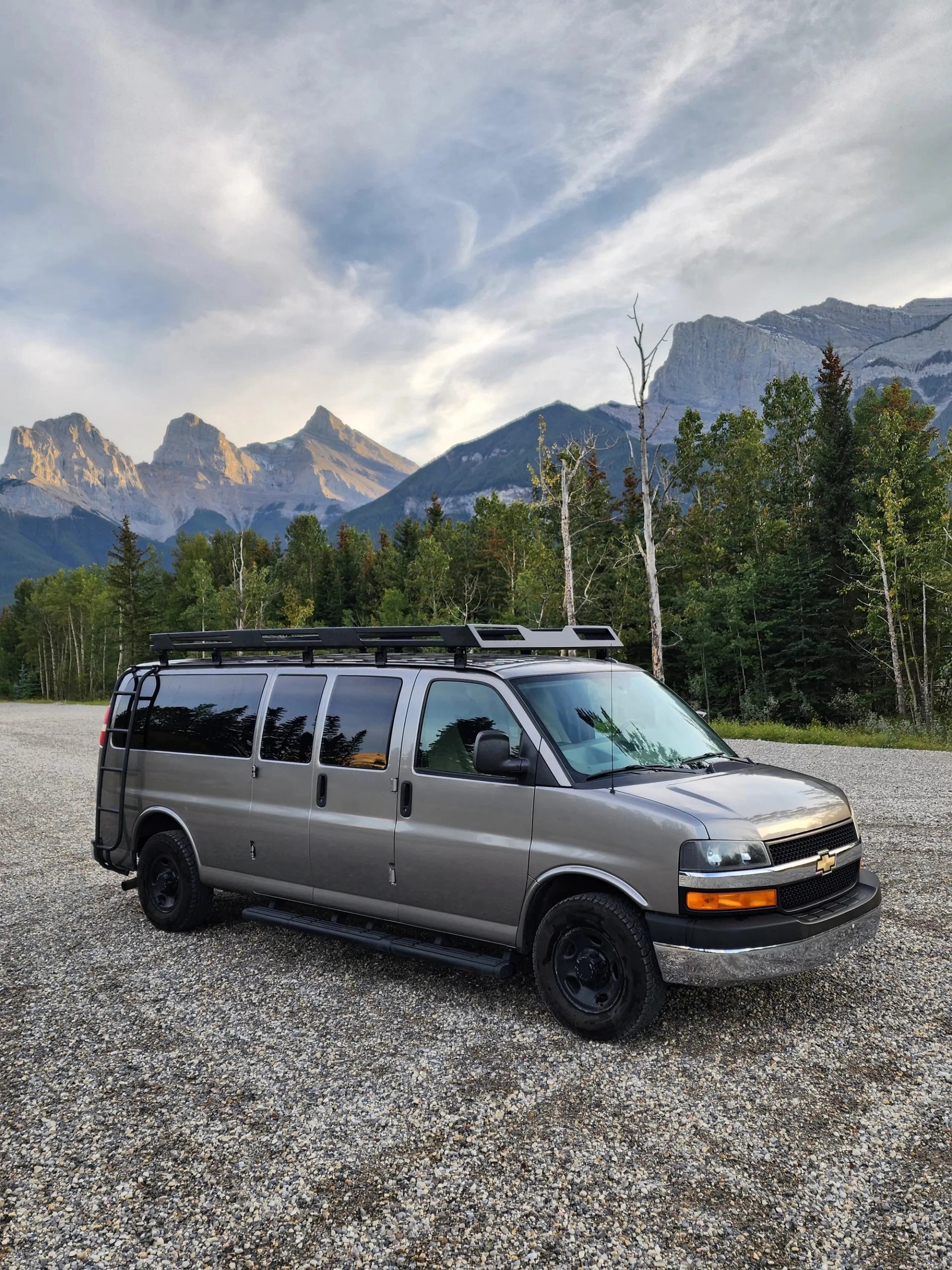 BeHappy Adventours Shuttle | Canada's Alberta thumbnail