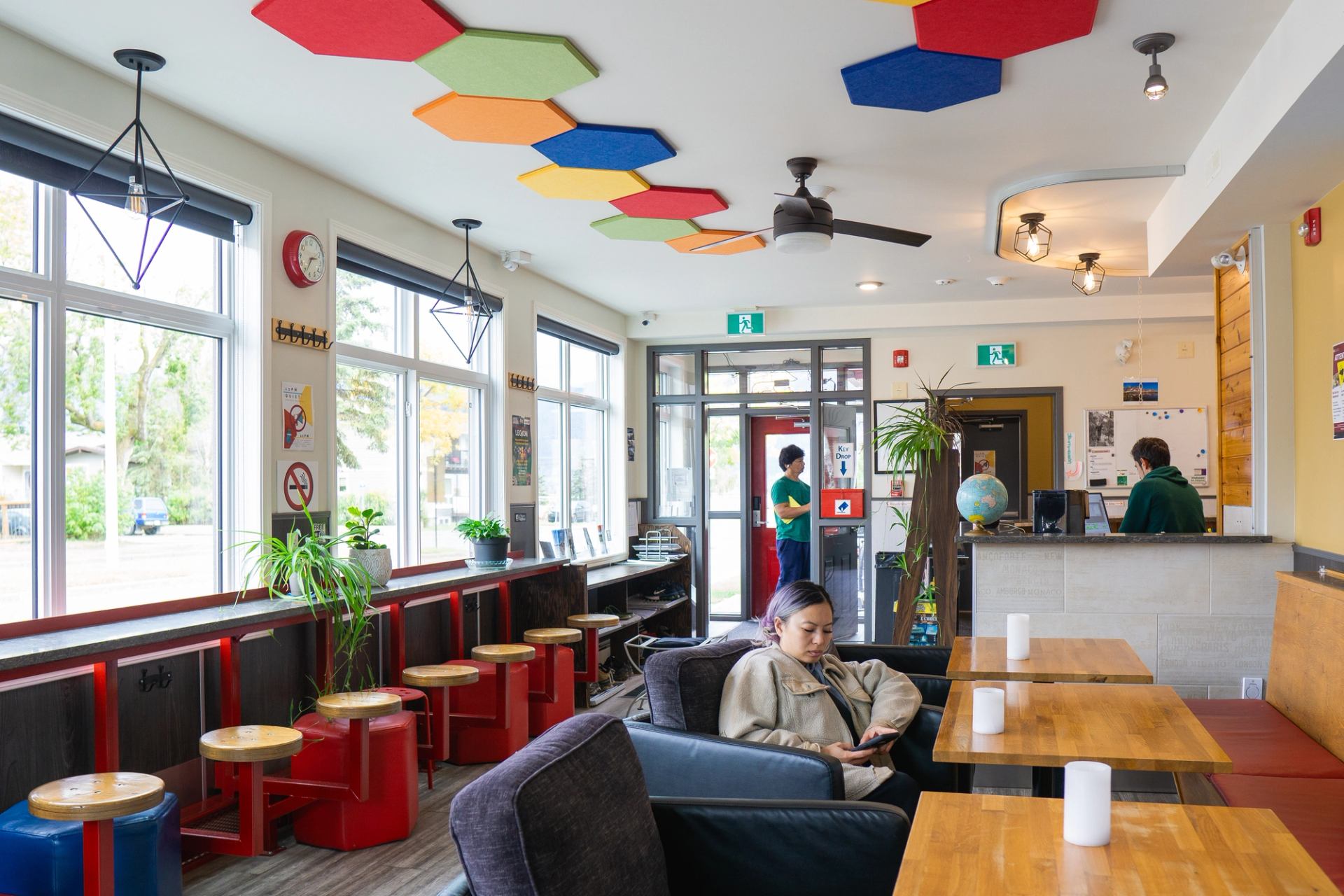 The lobby of Jasper Downtown Hostel.