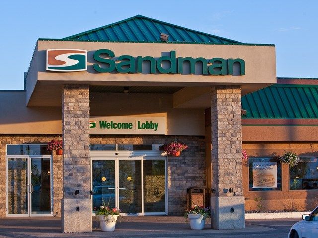 Sandman Hotel & Suites Edmonton West | Canada's Alberta thumbnail