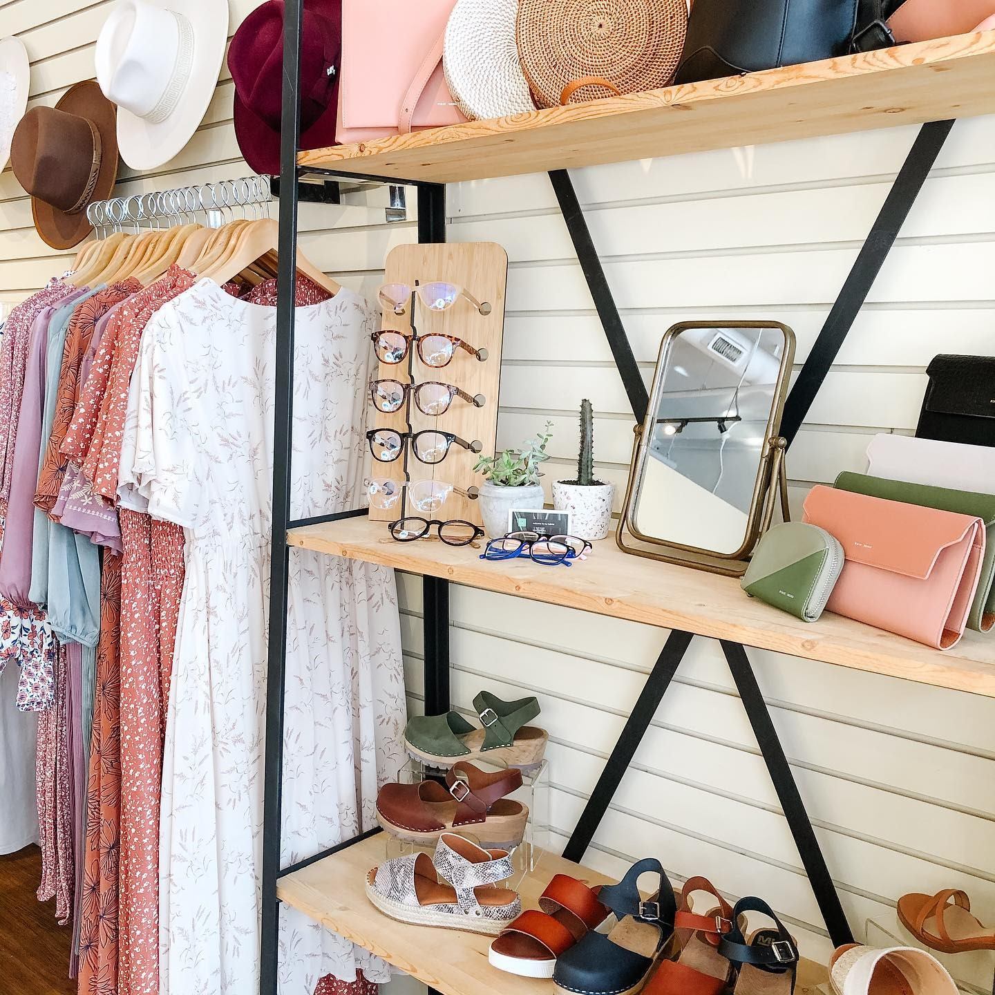 Splurge & Co | Canada's Alberta thumbnail