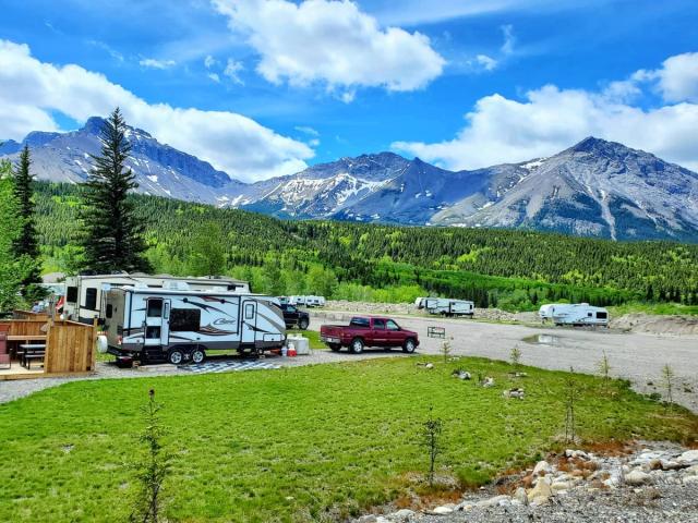 Crowsnest River RV Park - 50+ Side