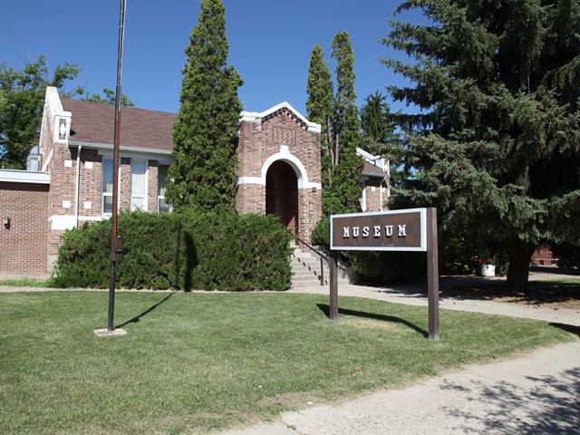 Exterior of Raymond Pioneer Museum