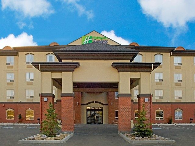 Holiday Inn Express Hotel & Suites | Canada's Alberta thumbnail