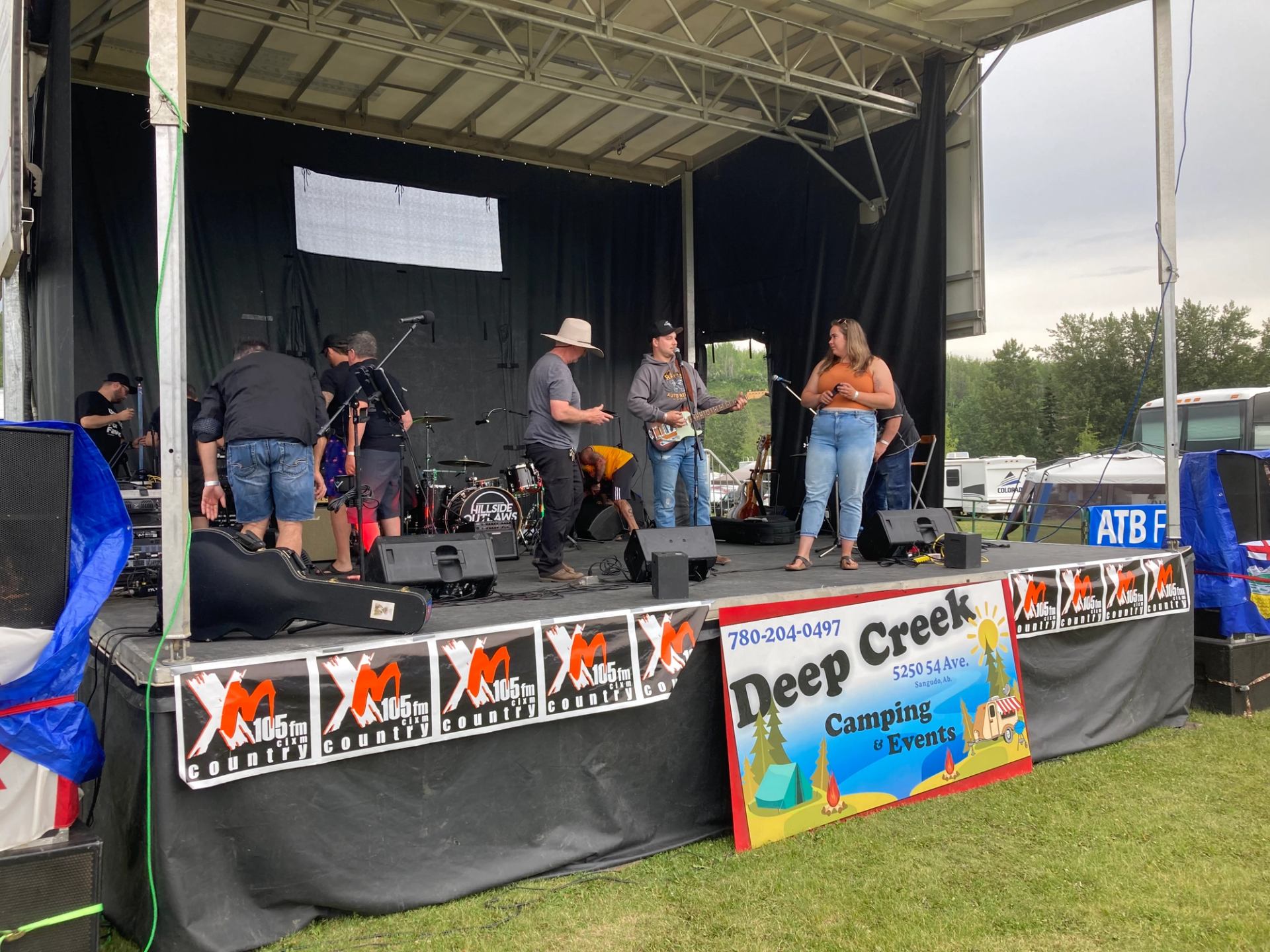 Enjoy outdoor live music with family and friends in a beautiful green space.