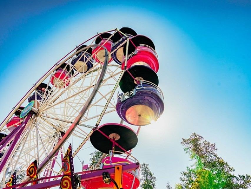 A fun ride at the fair