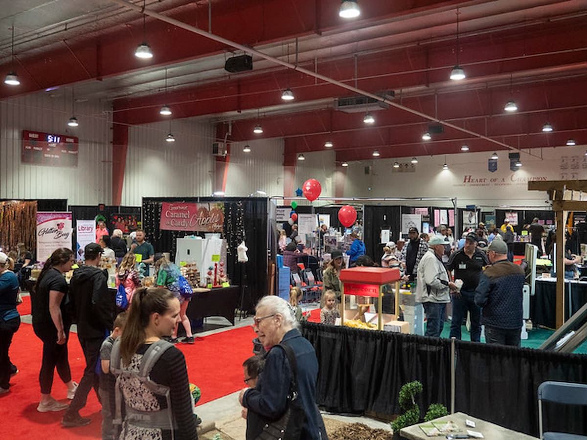 Crowds browse booths and displays at Stettler Trade Show.