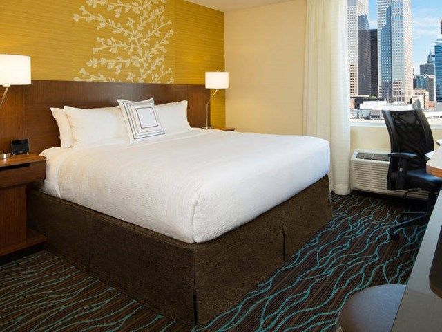 Fairfield Inn & Suites Calgary Downtown | Canada's Alberta thumbnail