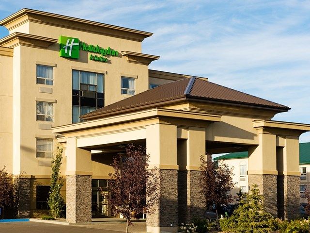 Holiday Inn Hotel & Suites Lloydminster | Canada's Alberta thumbnail