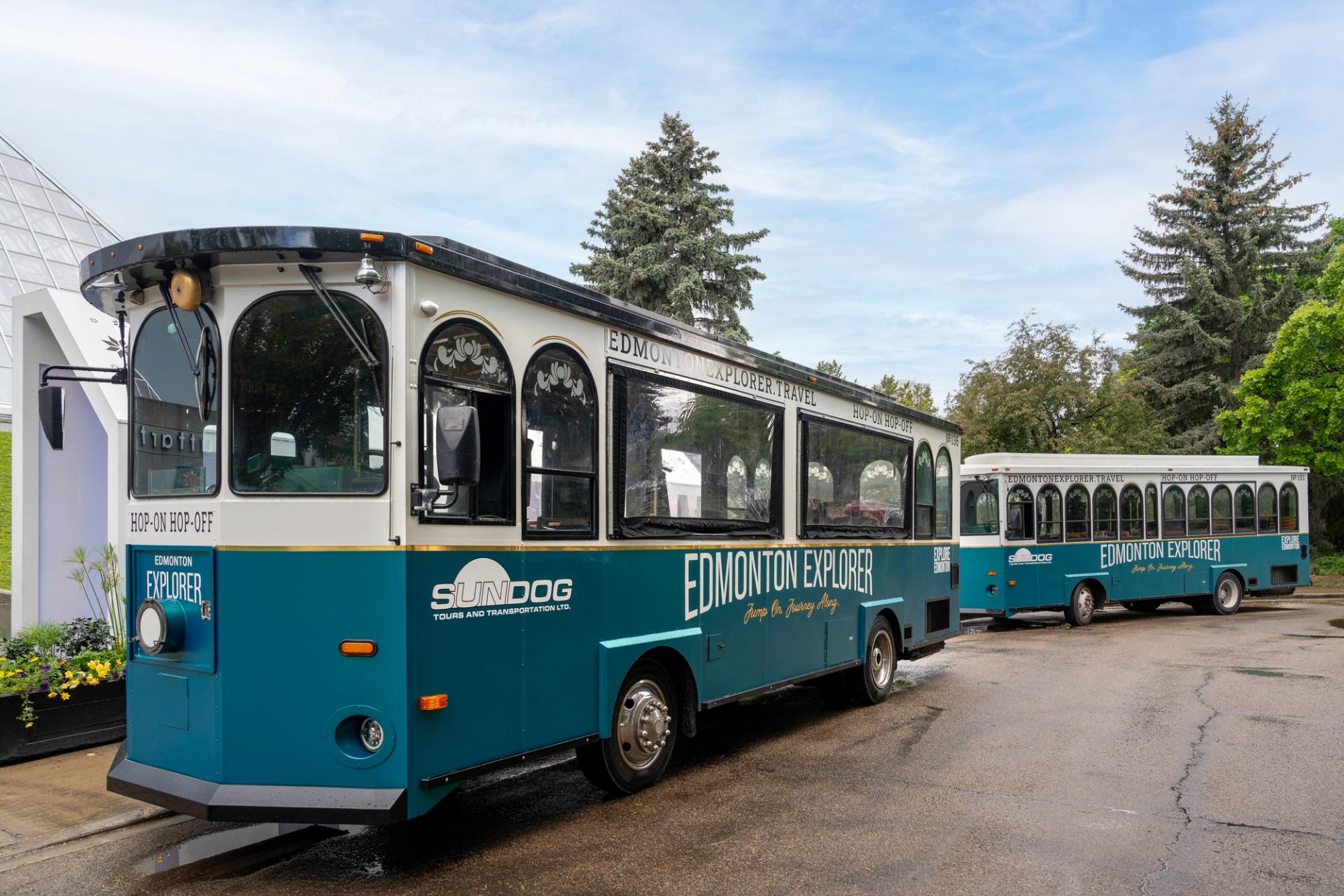 Edmonton Explorer buses at the Muttart Conservatory