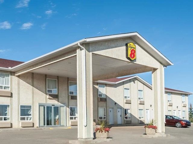 Super 8 Motel Three Hills | Canada's Alberta thumbnail