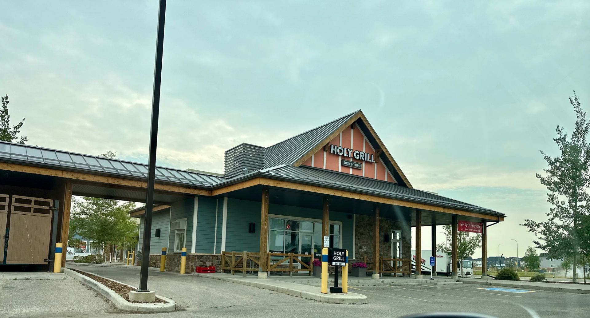 Holy Grill - Silverado | Canada's Alberta thumbnail