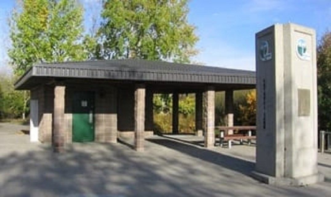 Crystal Lake Building and Dock | Canada's Alberta thumbnail