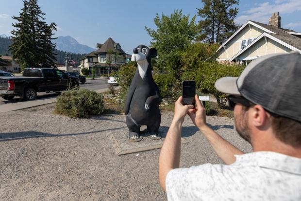 Jasper The Bear Statue.